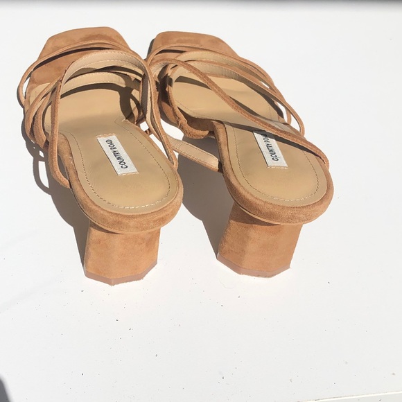 NEAR NEW COUNTRY ROAD Size 39 Tan Suede Cuban block heels - Picture 5 of 10